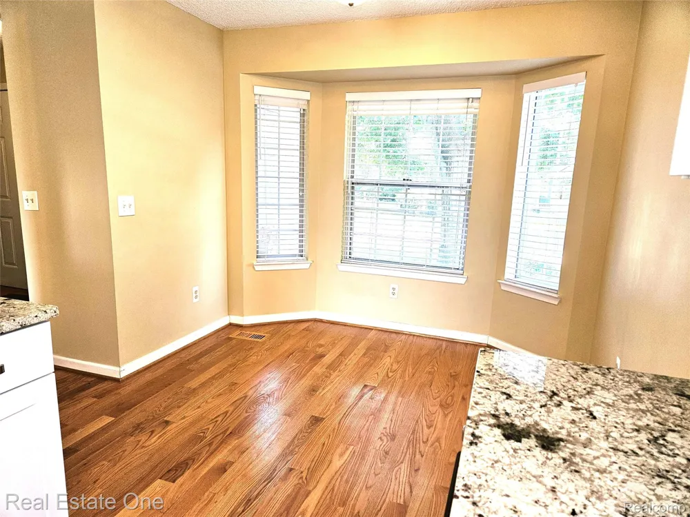 31109 Columbia Drive Novi City, MI 48377