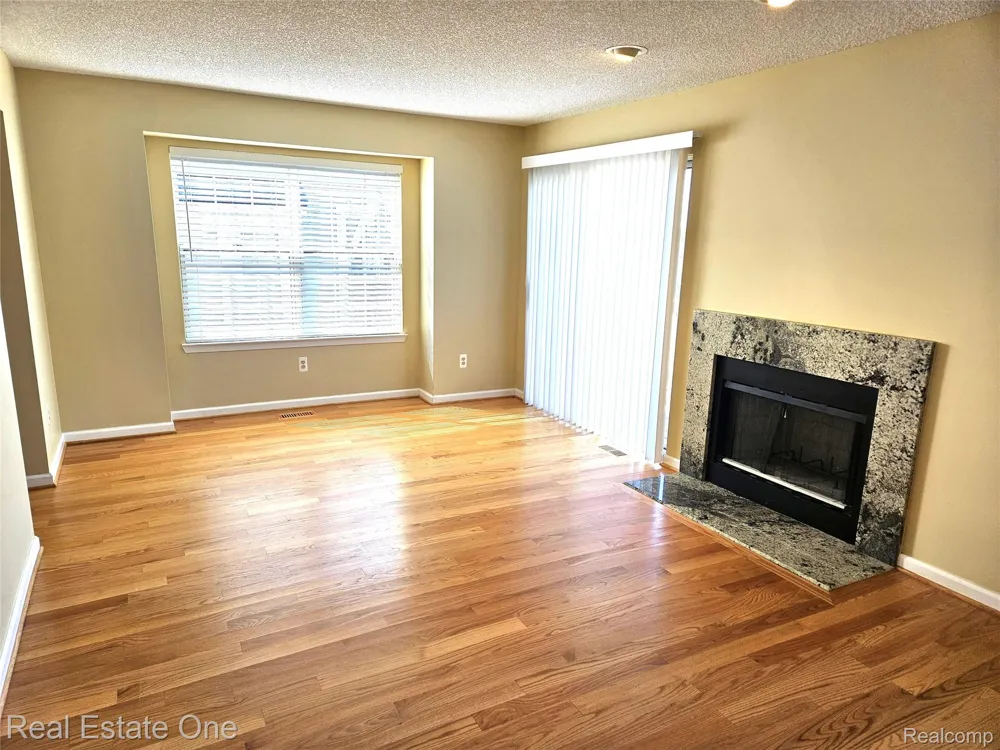 31109 Columbia Drive Novi City, MI 48377