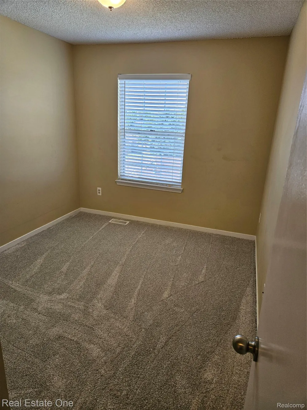 31109 Columbia Drive Novi City, MI 48377