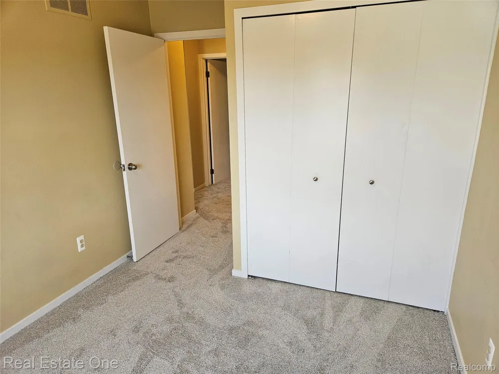 31109 Columbia Drive Novi City, MI 48377