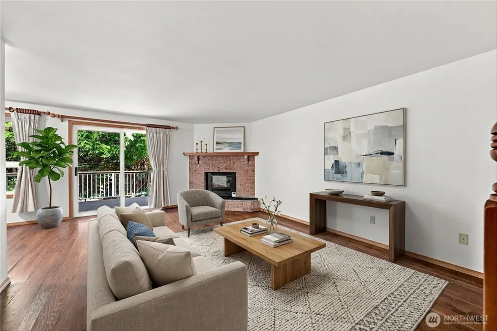 2233 E Birch Street Bellingham, WA 98229