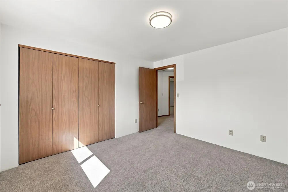 2233 E Birch Street Bellingham, WA 98229
