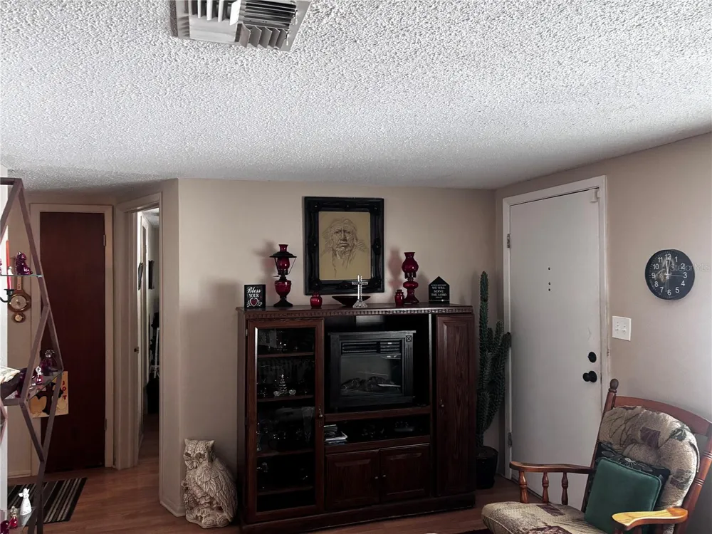 9040 CHATAM LANE Port Richey, FL 34668