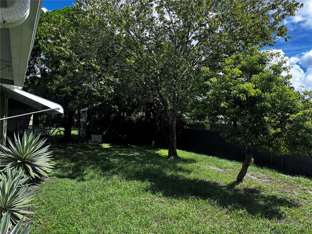 9040 CHATAM LANE Port Richey, FL 34668