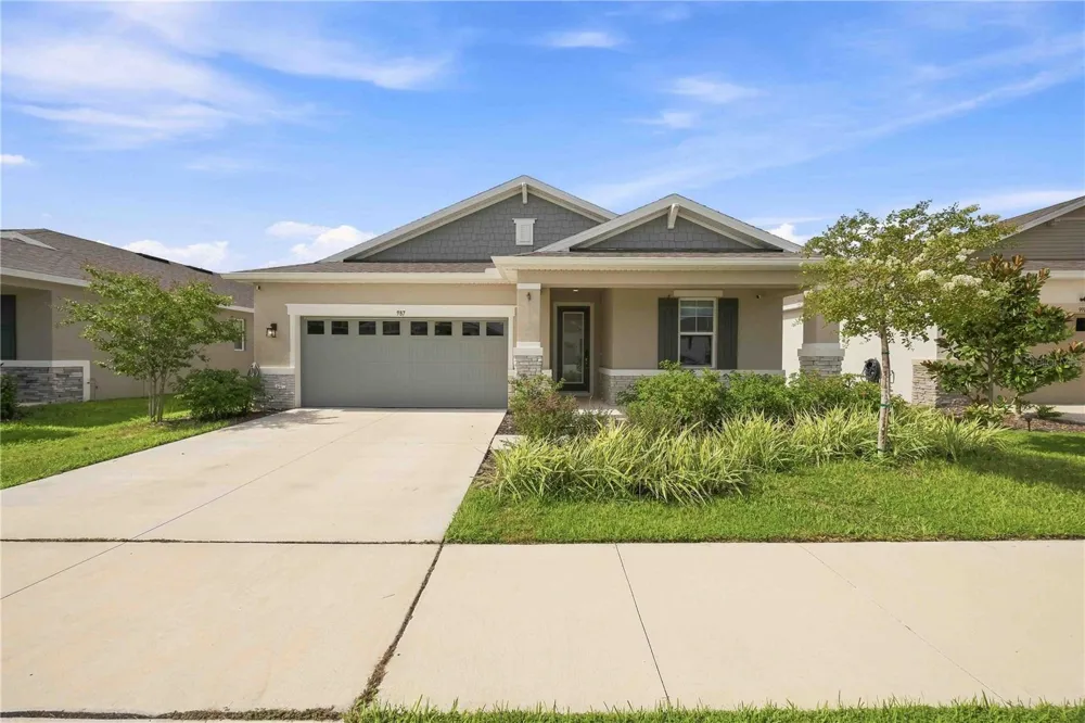 987 GRIFFON AVENUE Lake Alfred, FL 33850