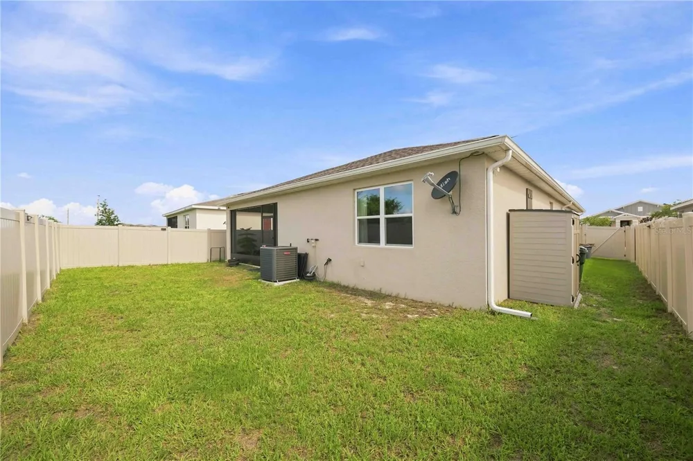 987 GRIFFON AVENUE Lake Alfred, FL 33850