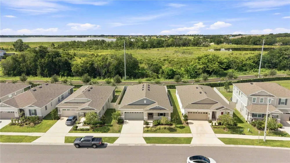 987 GRIFFON AVENUE Lake Alfred, FL 33850