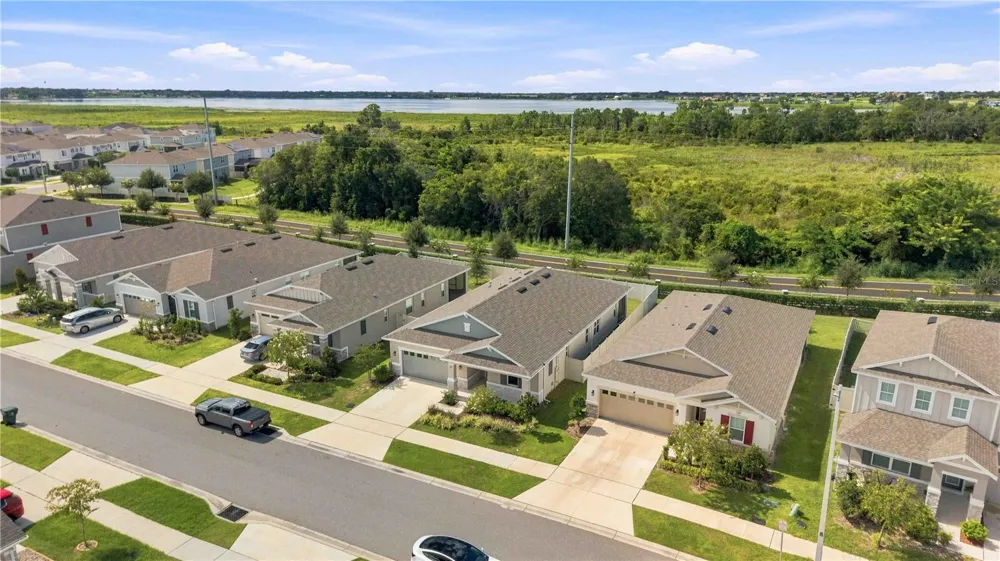 987 GRIFFON AVENUE Lake Alfred, FL 33850