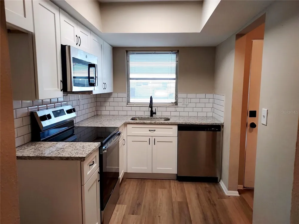 6064 ARLENE WAY #6064 Bradenton, FL 34207