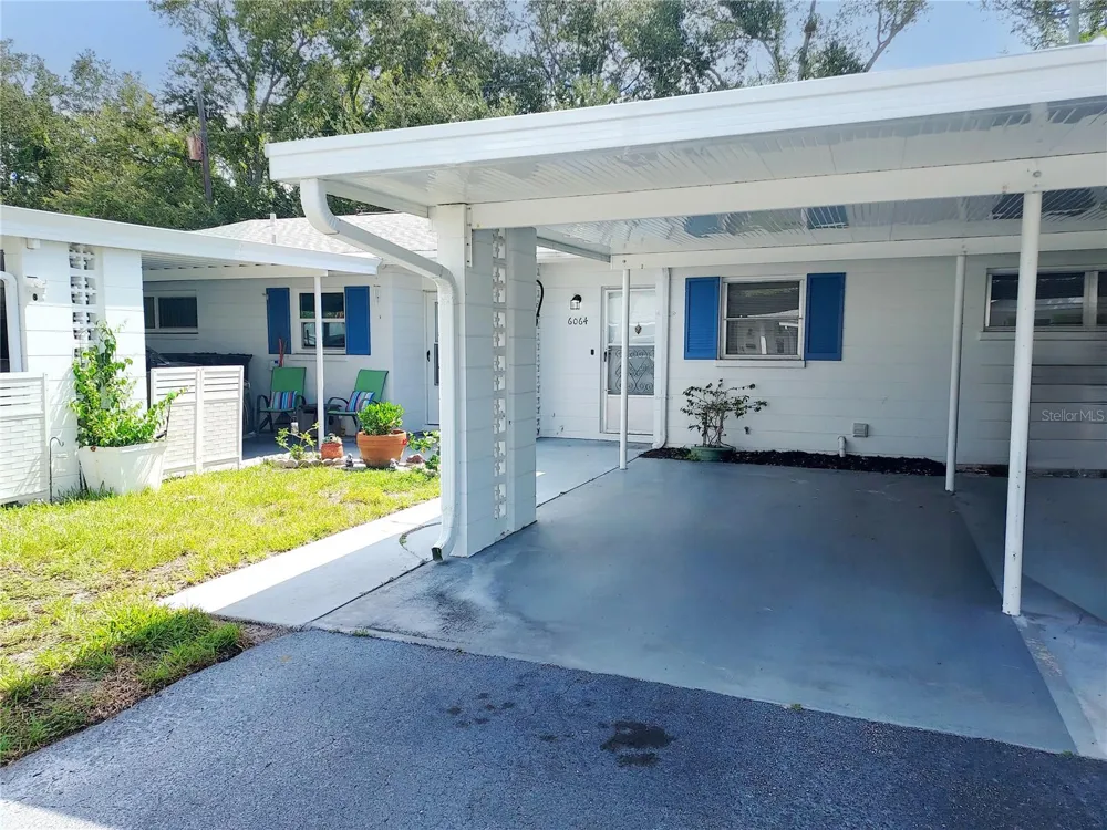 6064 ARLENE WAY #6064 Bradenton, FL 34207