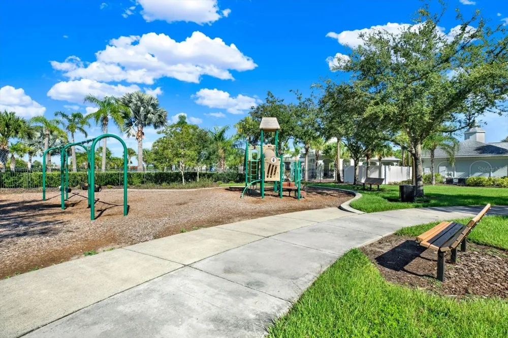 10207 COUNT FLEET DRIVE Ruskin, FL 33573