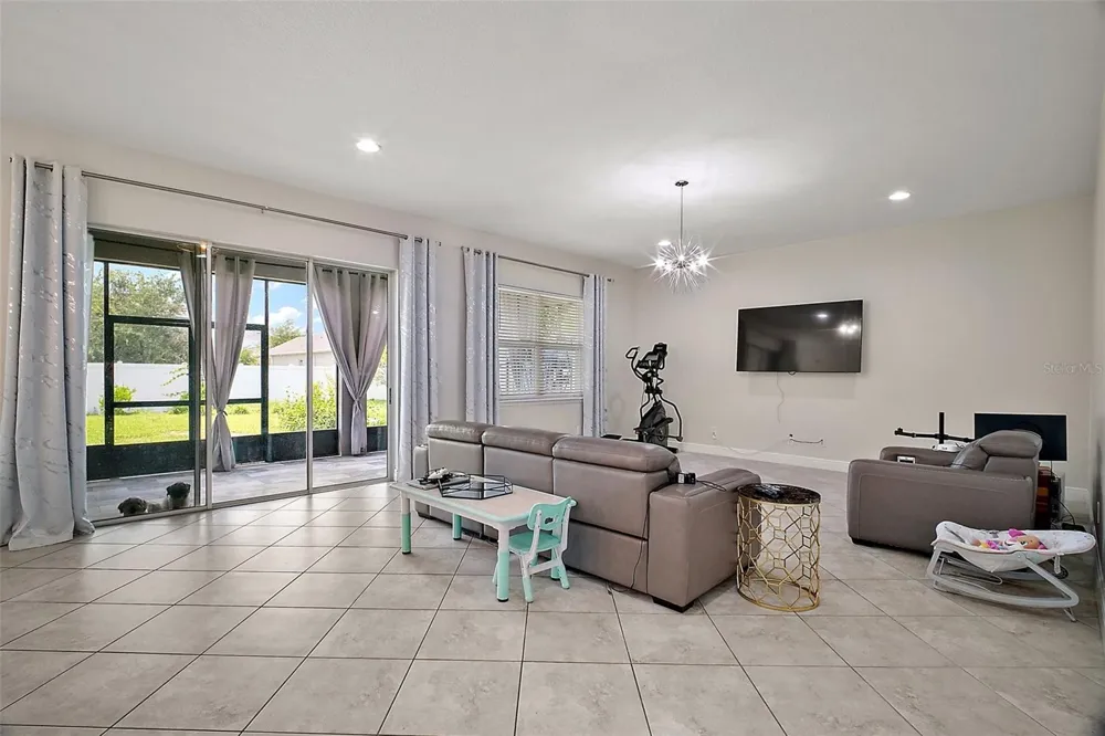9153 CARMELA AVENUE Davenport, FL 33897