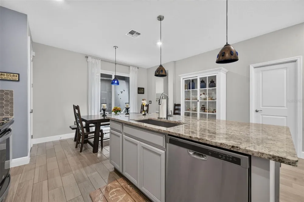 5844 BIMINI TWIST LOOP Orlando, FL 32819