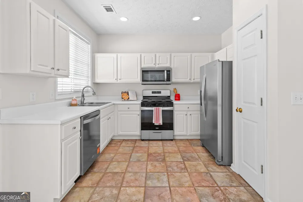 201 Harmony CT Milton, GA 30004