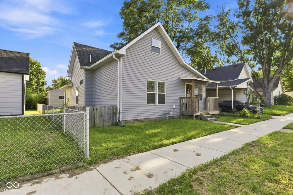 1299 Christian Avenue Noblesville, IN 46060