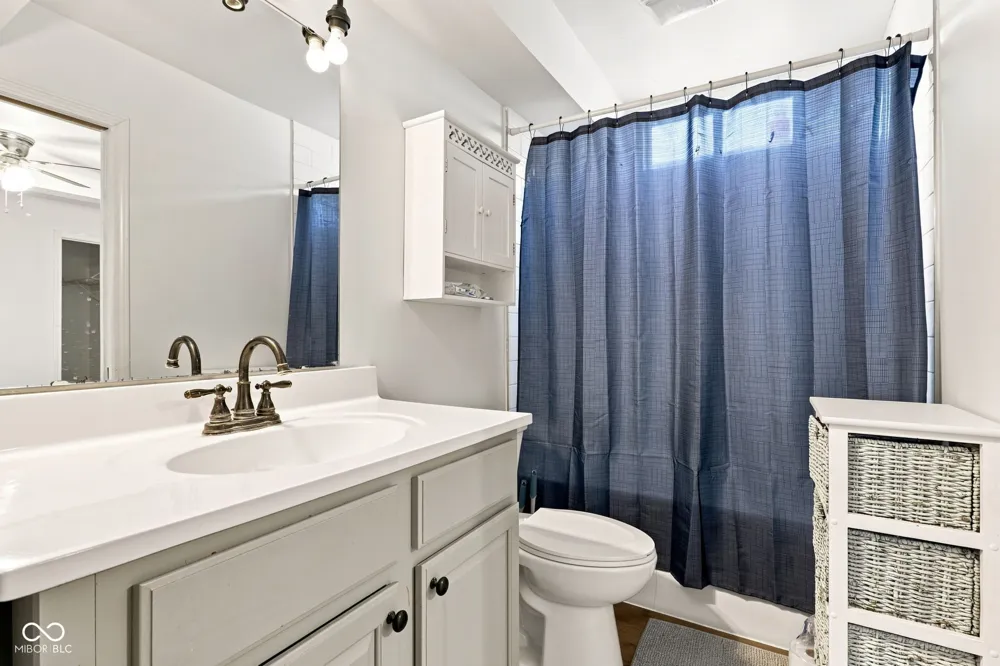 1299 Christian Avenue Noblesville, IN 46060