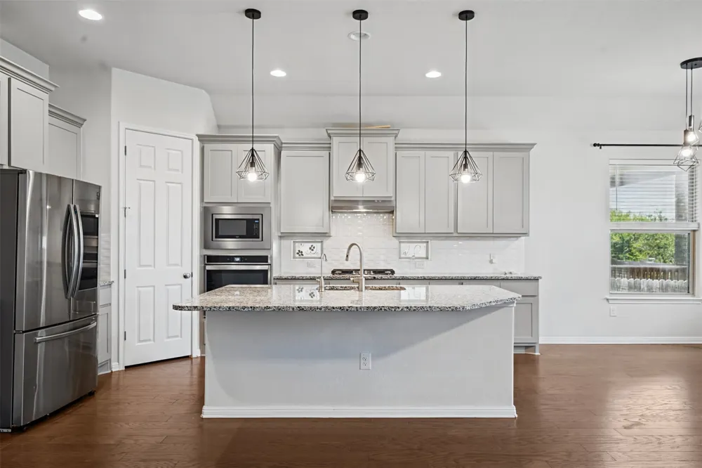 806 Clearwell Street Cedar Park, TX 78613