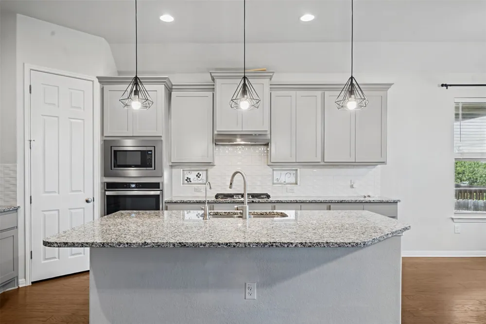806 Clearwell Street Cedar Park, TX 78613