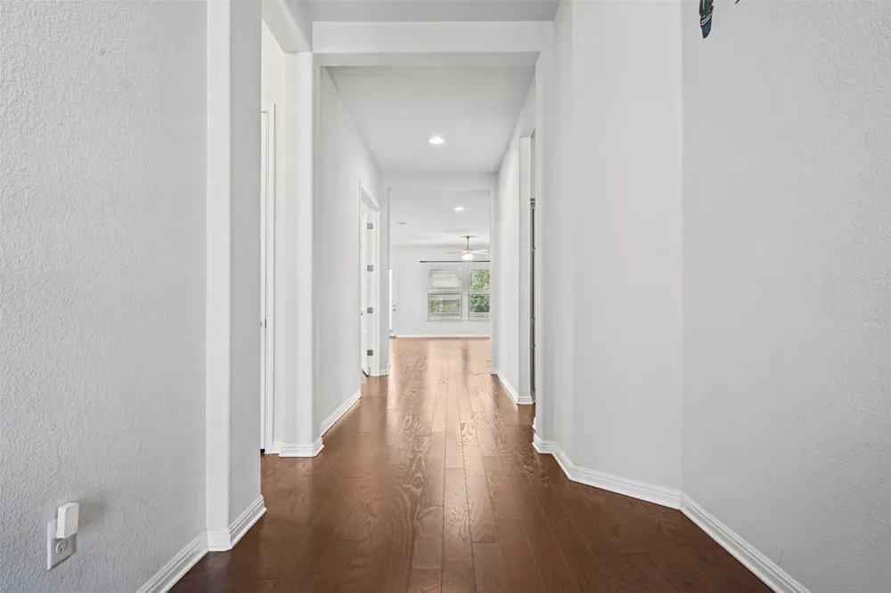 806 Clearwell Street Cedar Park, TX 78613
