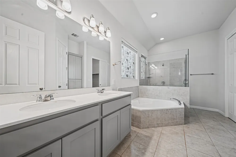 806 Clearwell Street Cedar Park, TX 78613