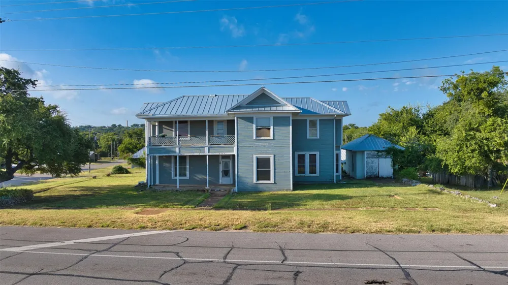505 Ft McKavitt Street Mason, TX 76856
