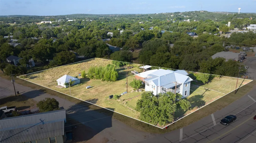 505 Ft McKavitt Street Mason, TX 76856