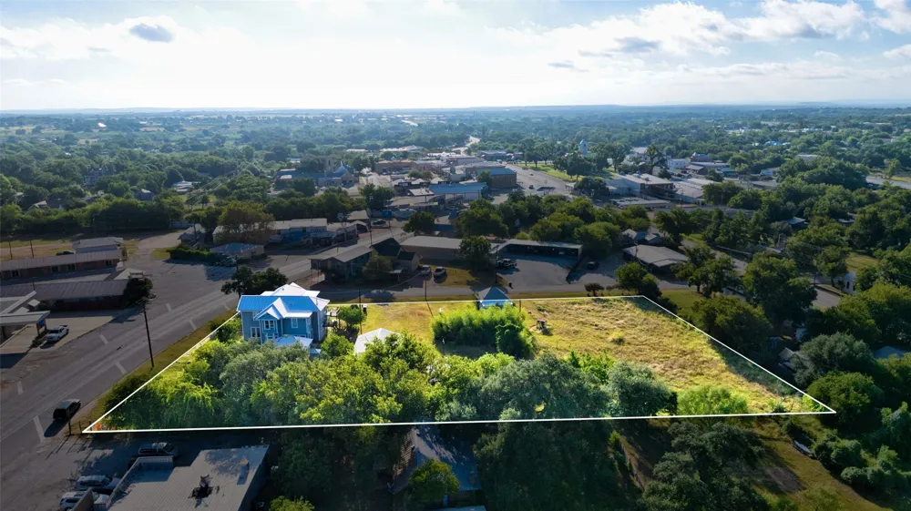 505 Ft McKavitt Street Mason, TX 76856