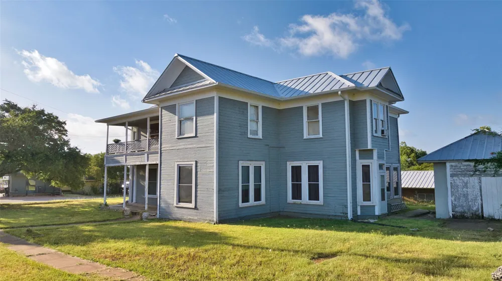 505 Ft McKavitt Street Mason, TX 76856