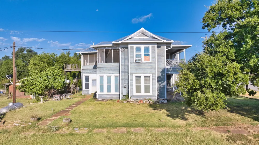 505 Ft McKavitt Street Mason, TX 76856