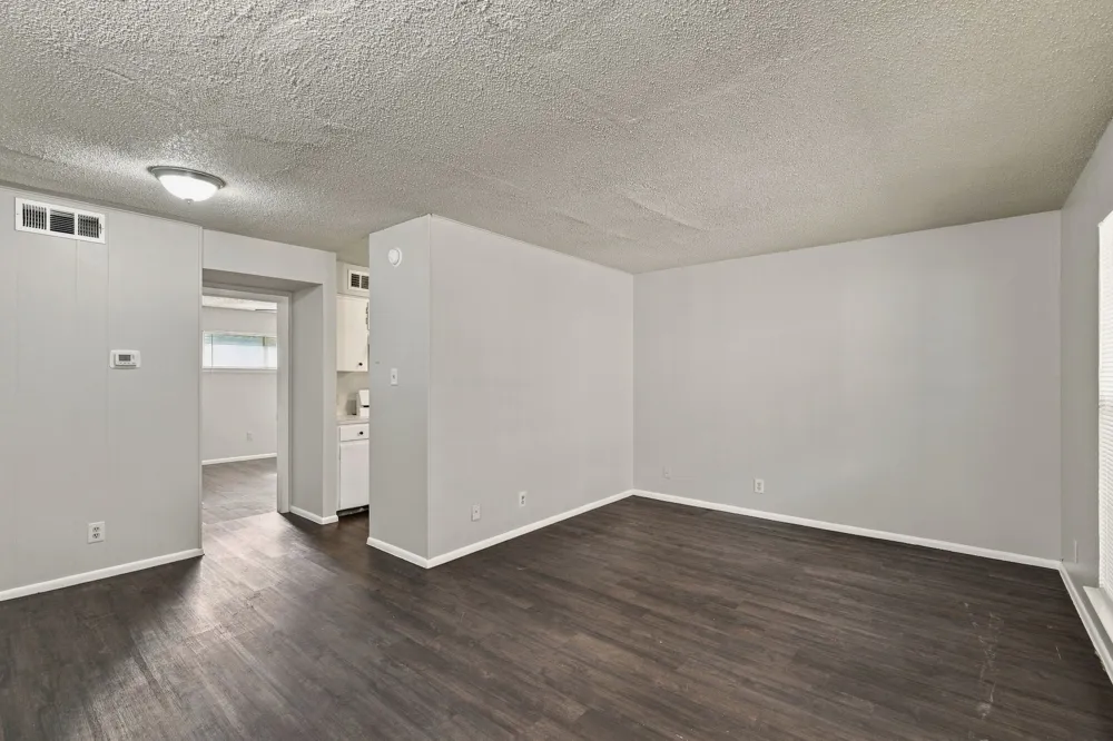 2319 Greenfield Parkway #208 Austin, TX 78741