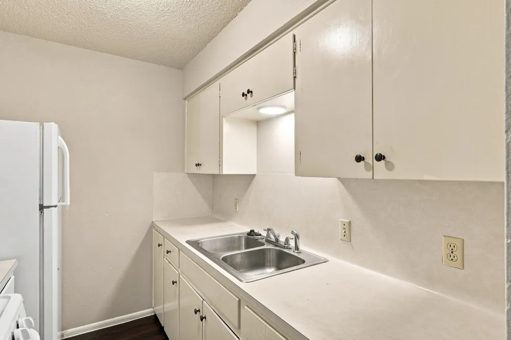 2319 Greenfield Parkway #208 Austin, TX 78741