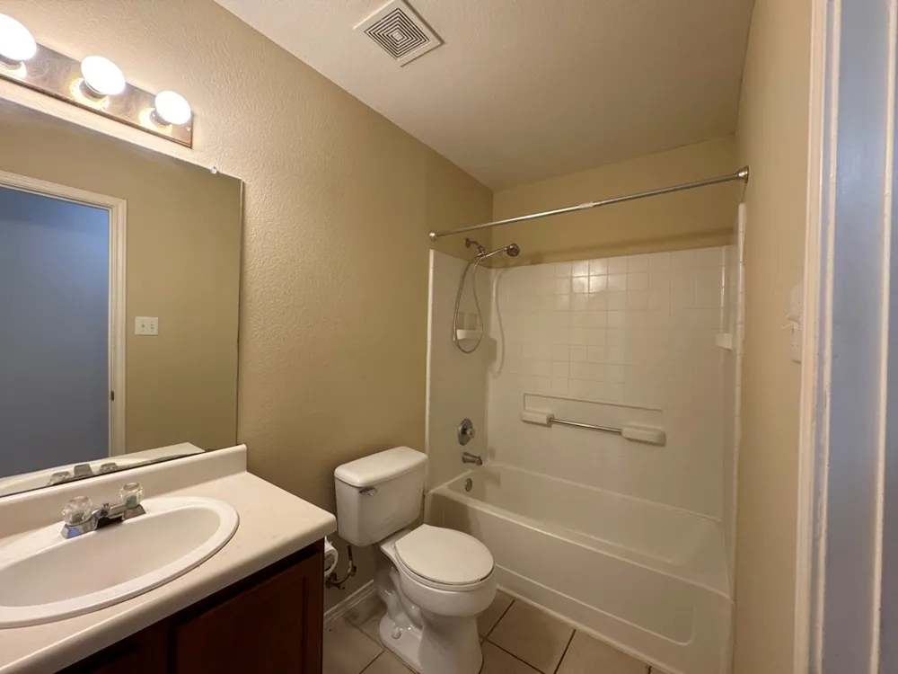209 Katy B Lane Bastrop, TX 78602