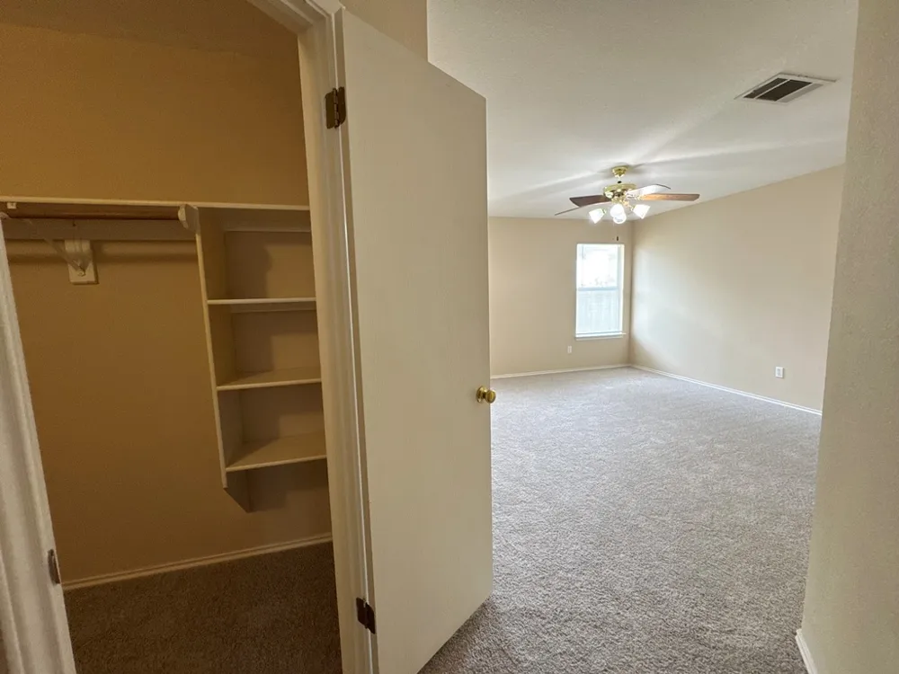 209 Katy B Lane Bastrop, TX 78602