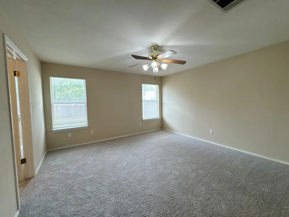 209 Katy B Lane Bastrop, TX 78602