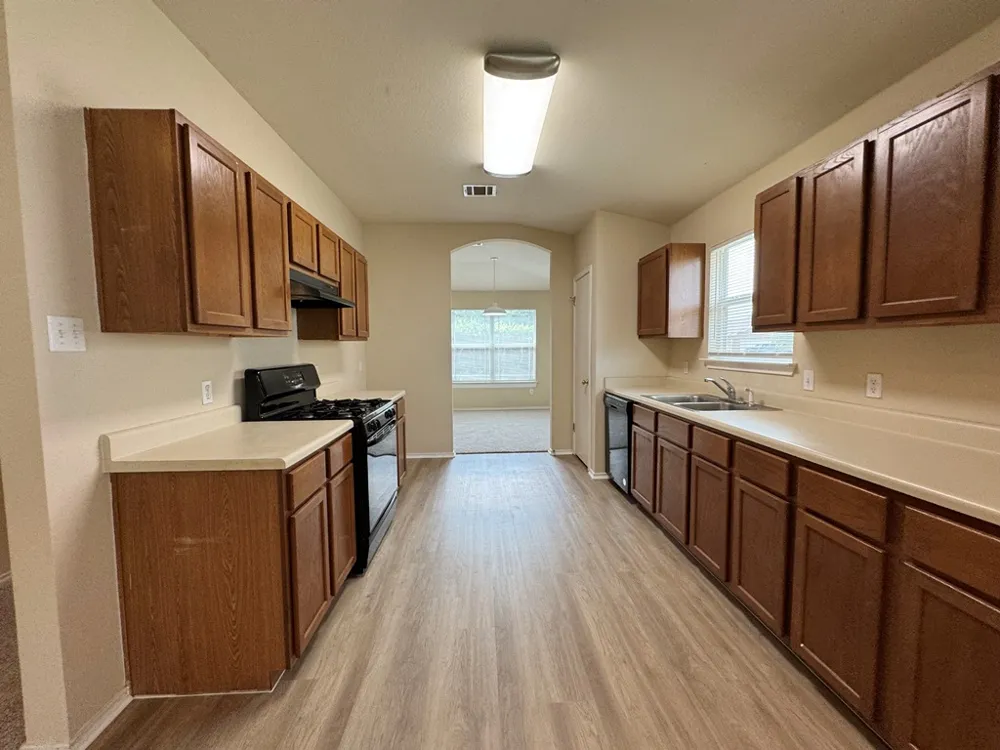 209 Katy B Lane Bastrop, TX 78602