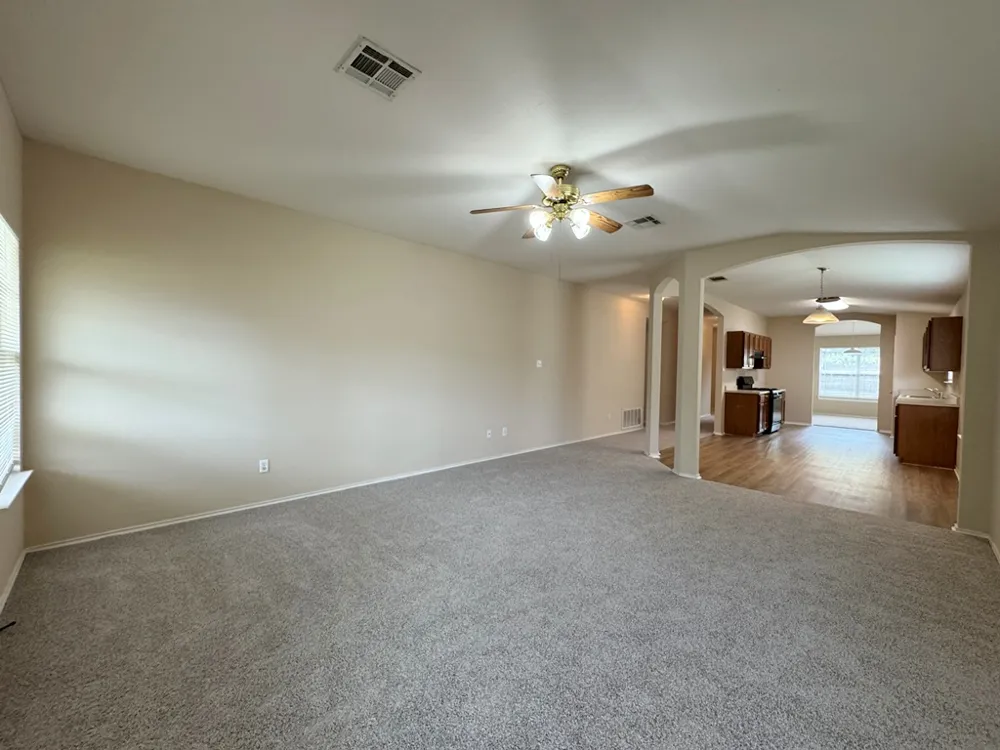 209 Katy B Lane Bastrop, TX 78602