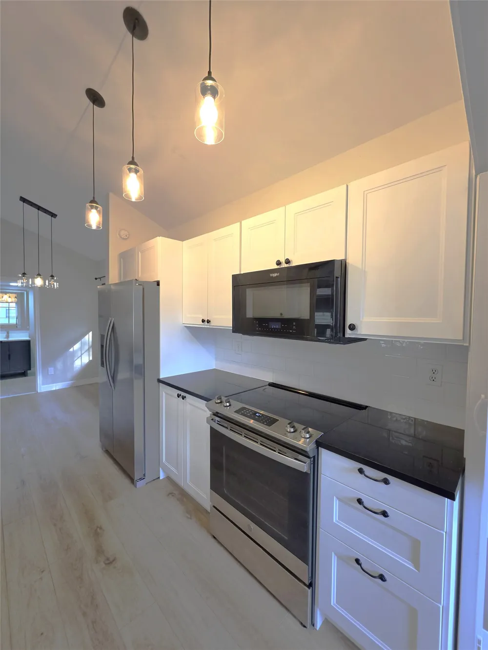 7122 Wood Hollow Drive #22 Austin, TX 78731