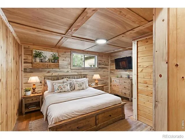 124 Big Pine Lane Drake, CO 80515