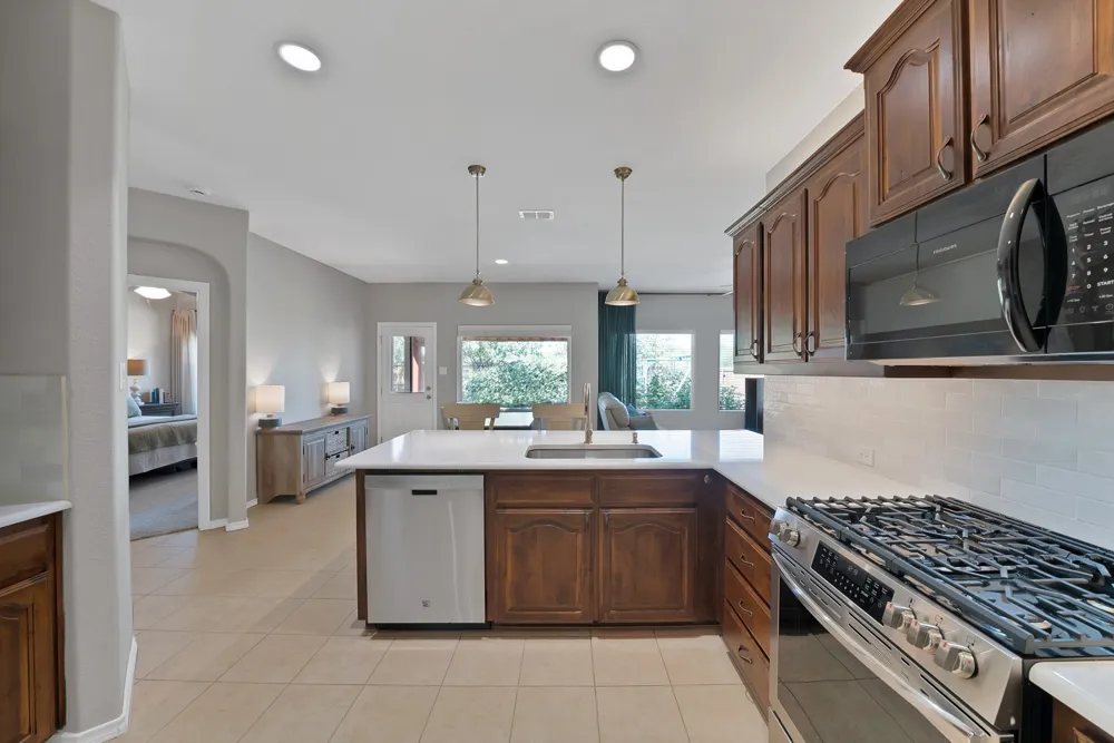 9644 Willow Branch Way Fort Worth, TX 76036