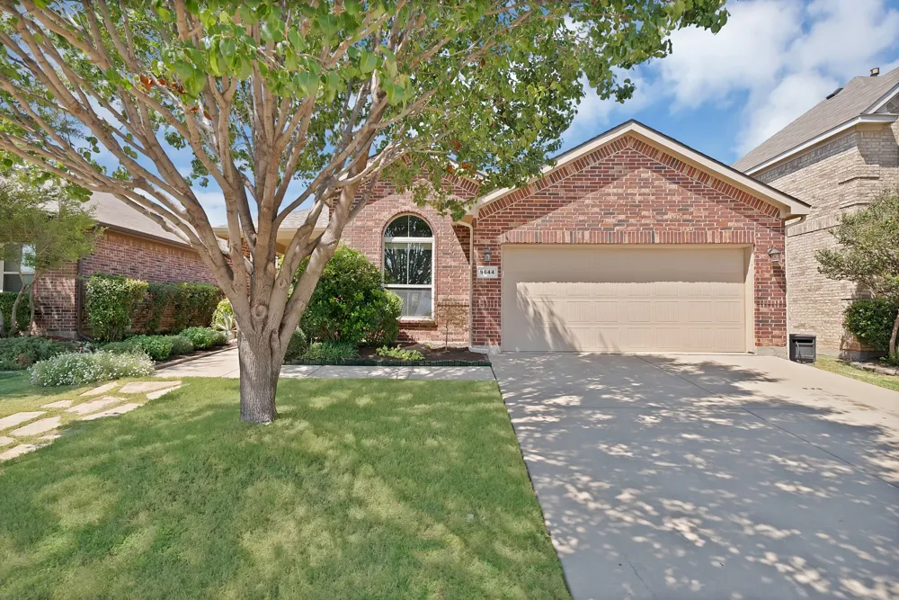 9644 Willow Branch Way Fort Worth, TX 76036