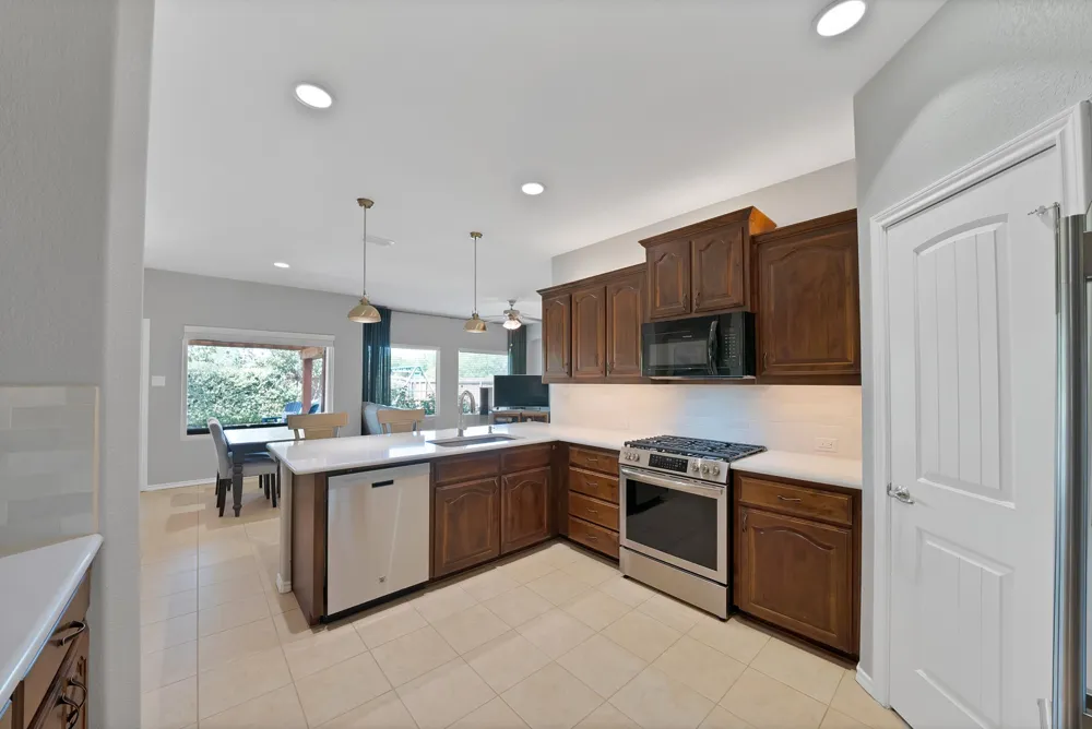 9644 Willow Branch Way Fort Worth, TX 76036