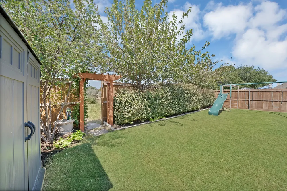 9644 Willow Branch Way Fort Worth, TX 76036