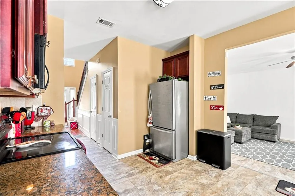 2162 Poplar Falls Avenue Lithonia, GA 30058