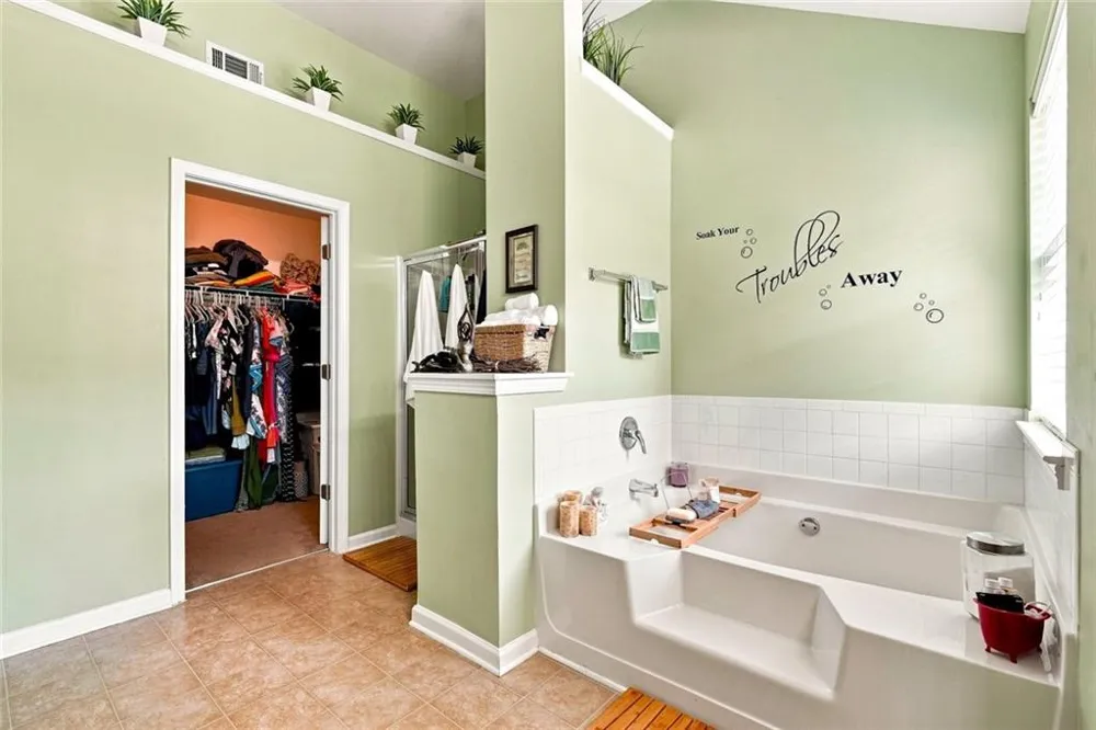 2162 Poplar Falls Avenue Lithonia, GA 30058