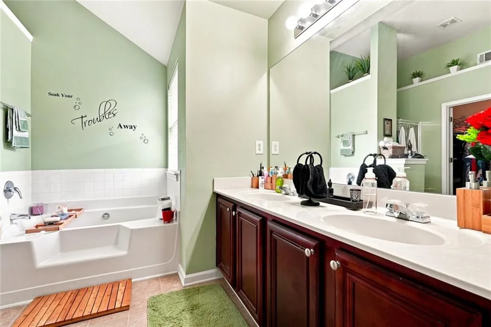 2162 Poplar Falls Avenue Lithonia, GA 30058