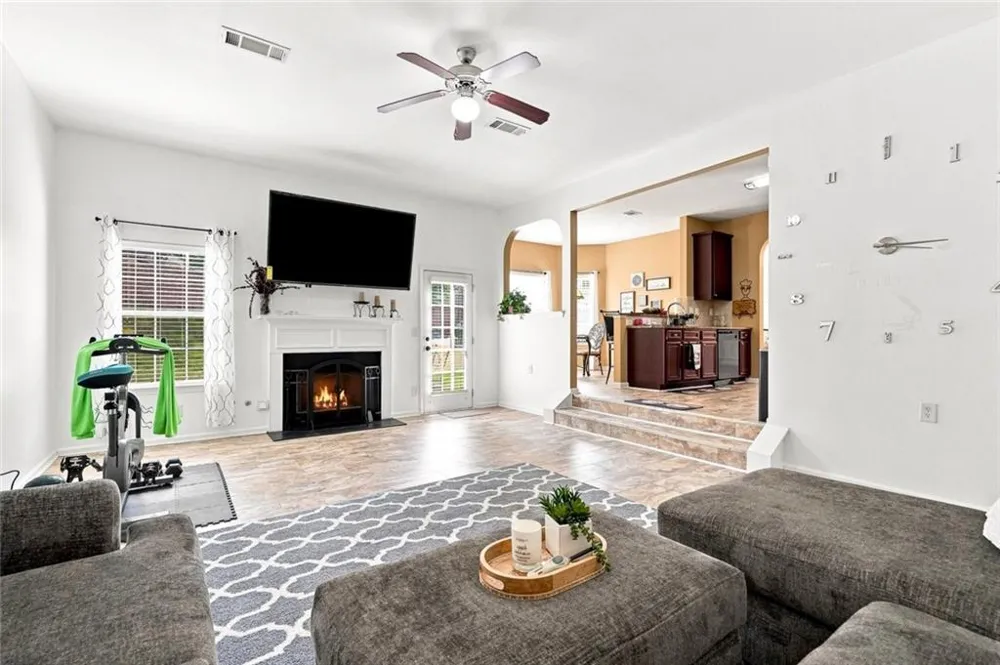 2162 Poplar Falls Avenue Lithonia, GA 30058