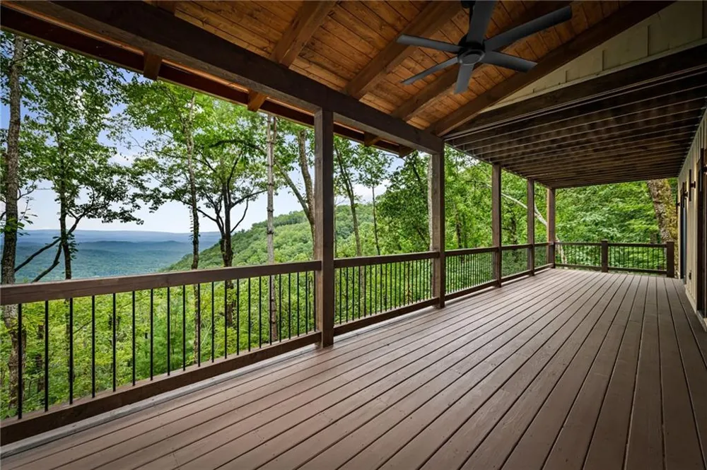 380 Utana Bluffs Trail Ellijay, GA 30540