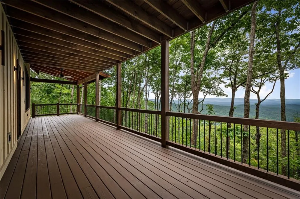 380 Utana Bluffs Trail Ellijay, GA 30540