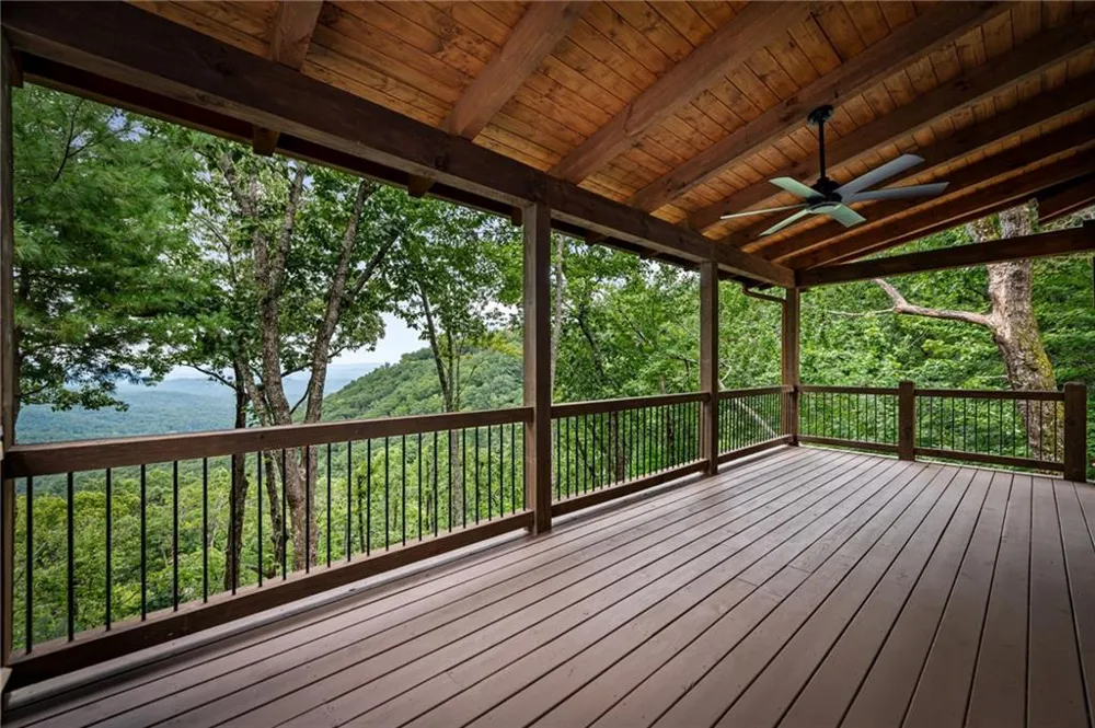 380 Utana Bluffs Trail Ellijay, GA 30540