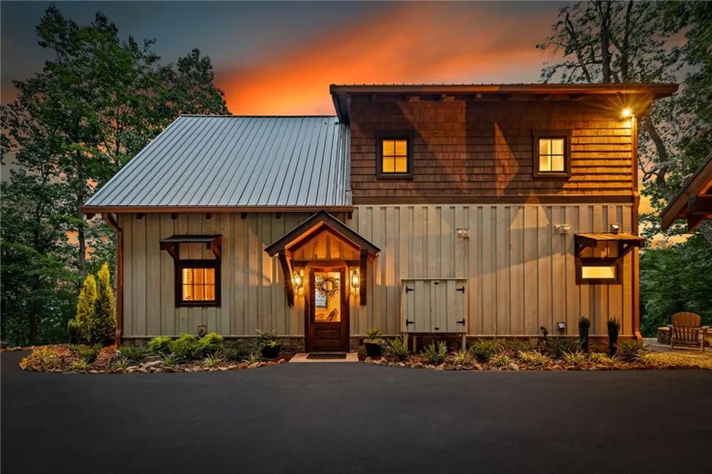 380 Utana Bluffs Trail Ellijay, GA 30540
